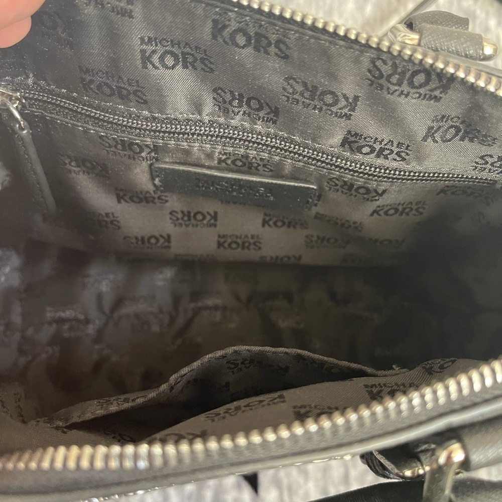 MK purse - Picture 2 of 3
